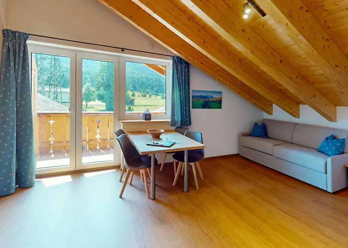 Stoanest - Wetterstoa