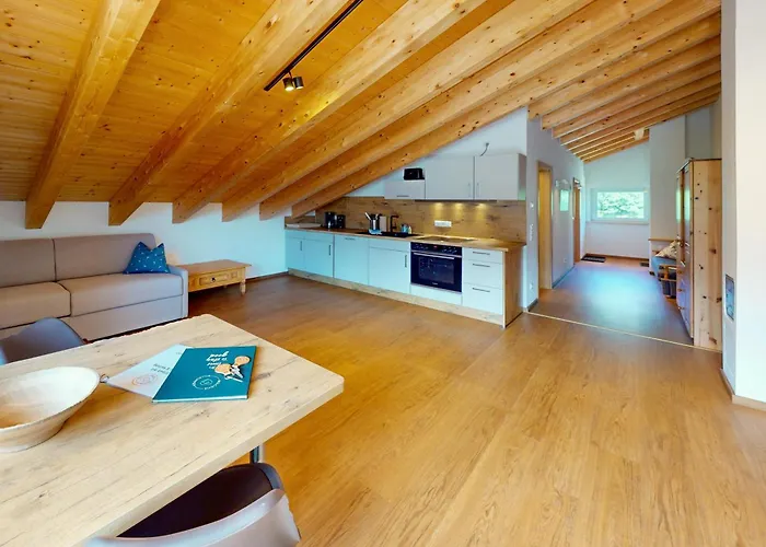 Stoanest - Wetterstoa