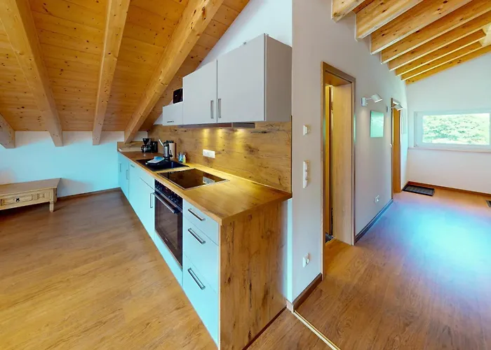 Stoanest - Wetterstoa *